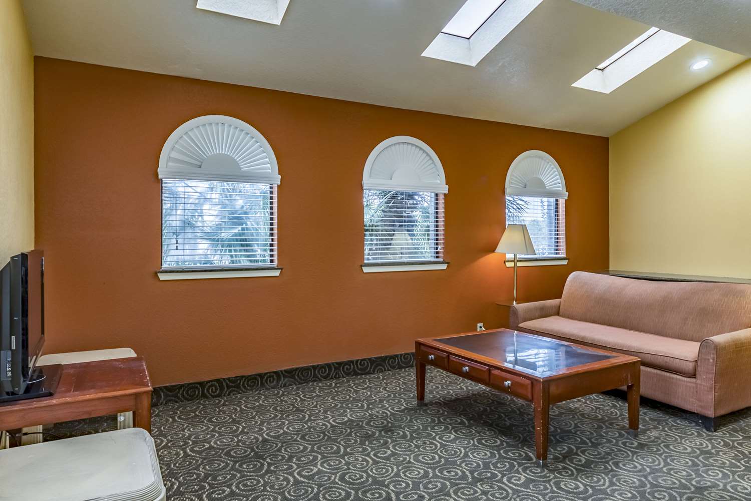 Econo Lodge Near Lackland Air Force Base-SeaWorld 21/39