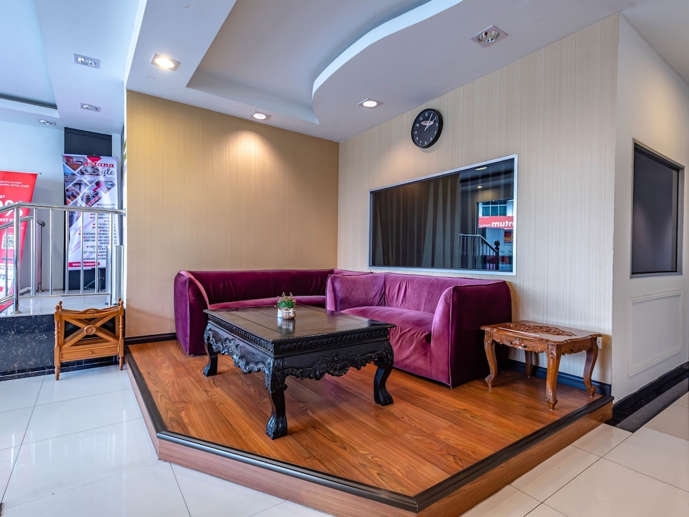 OYO 43959 Astana Hotel 25/30