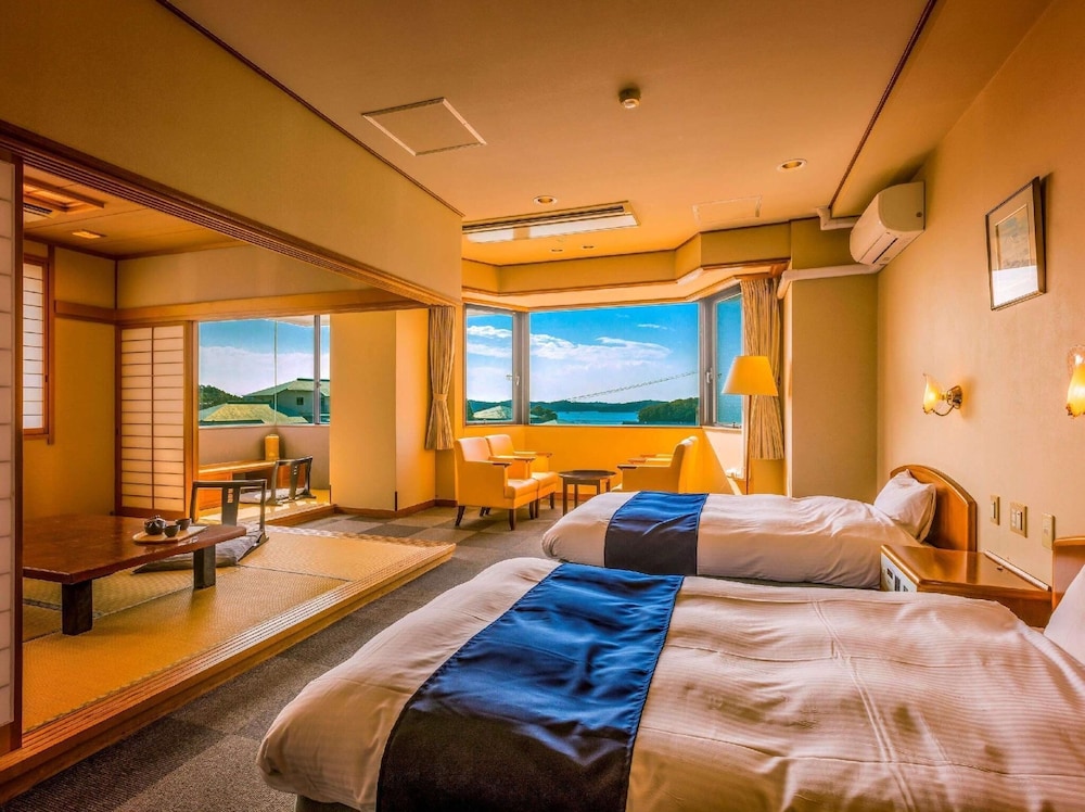 Japanese Western, Superior, Pool Side, Bathtub