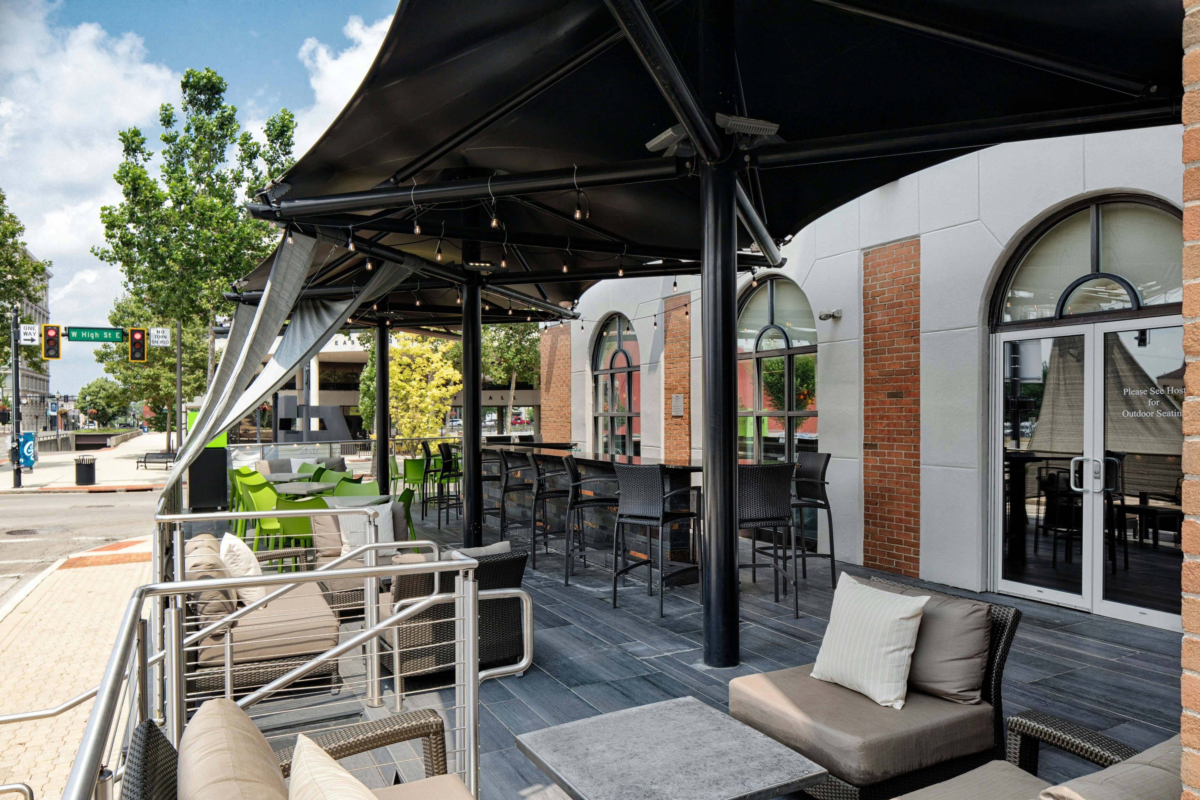 Courtyard By Marriott Springfield Downtown 18/18