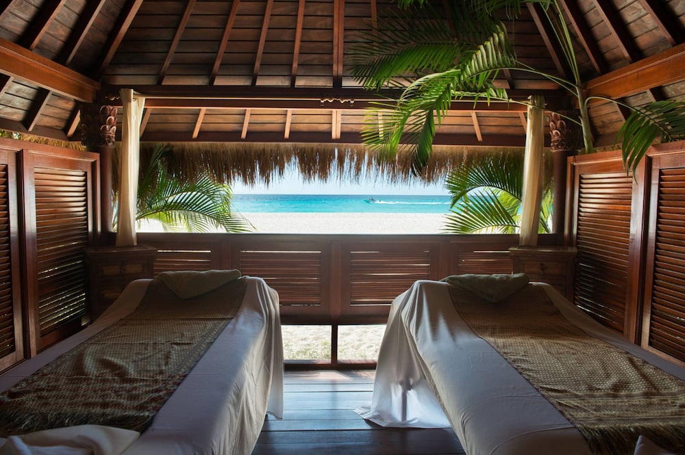 Manchebo Beach Resort & Spa 50/74