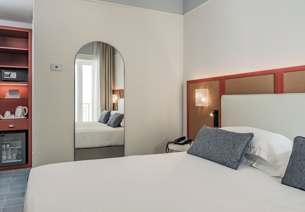 Hotel Plaza Sorrento 8/50