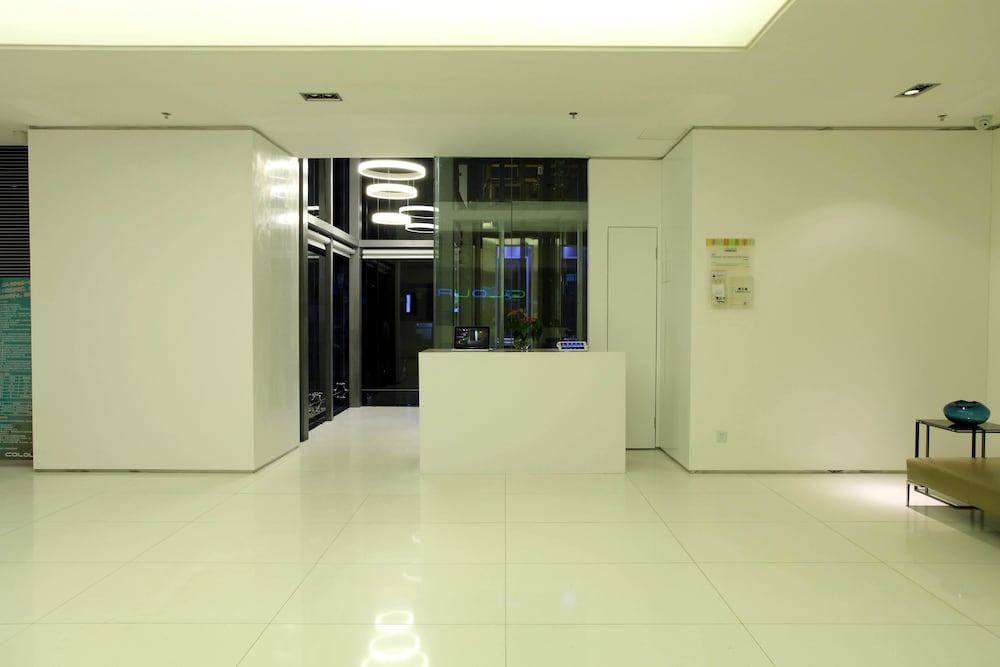 Colour Inn Shenzhen Dongmen Branch 39/66