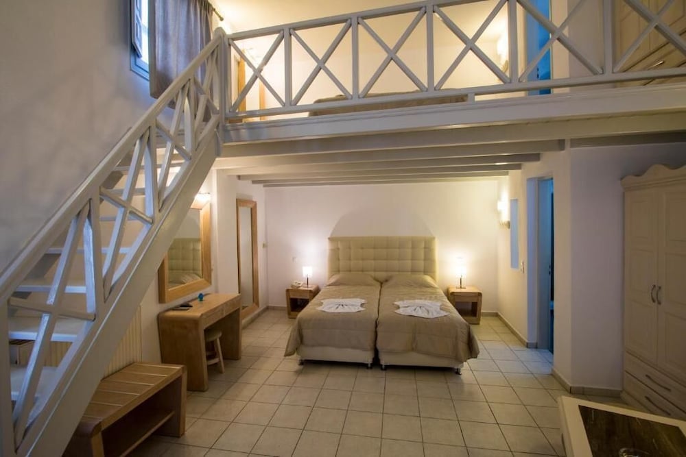 Erato Apartments Santorini 43/75