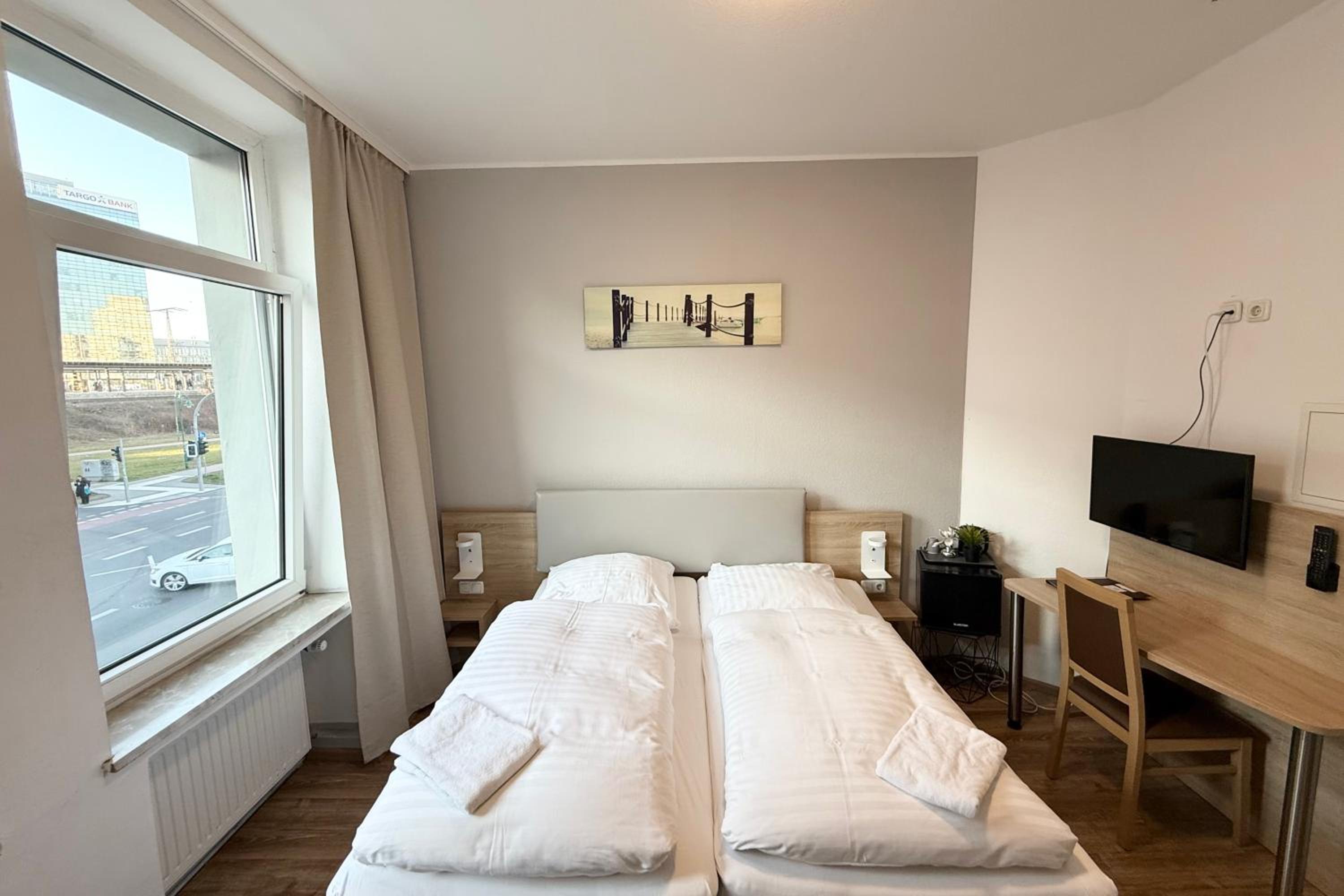 Standard, Double or Twin Bed