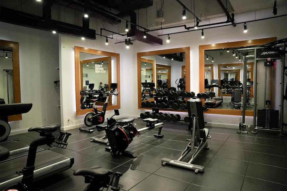 YOTEL New York Times Square, Select by Hilton 22/42