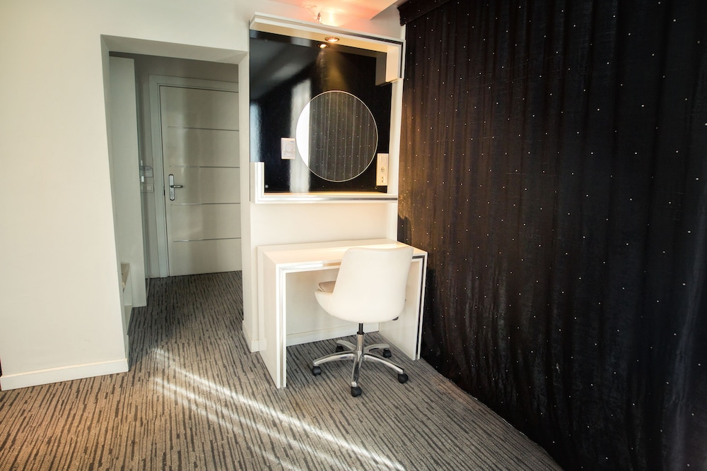 Cavusoglu Tower Hotel 49/50