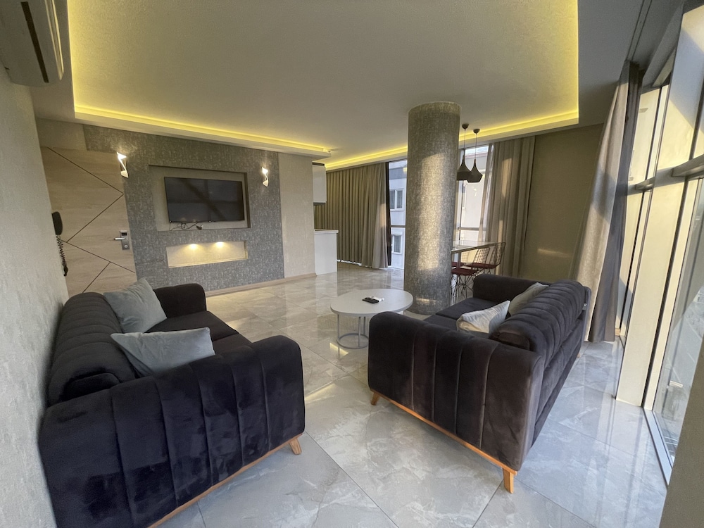 Le Luxe Suites Hotel & Spa 30/50