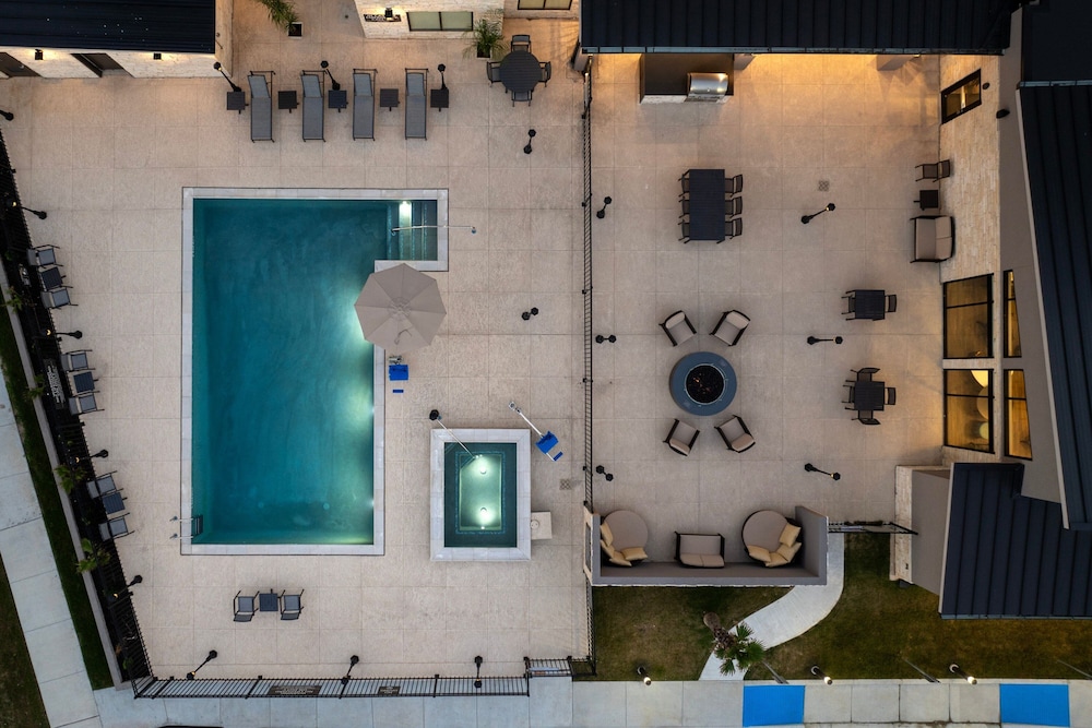 Residence Inn by Marriott Galveston Island 2/35