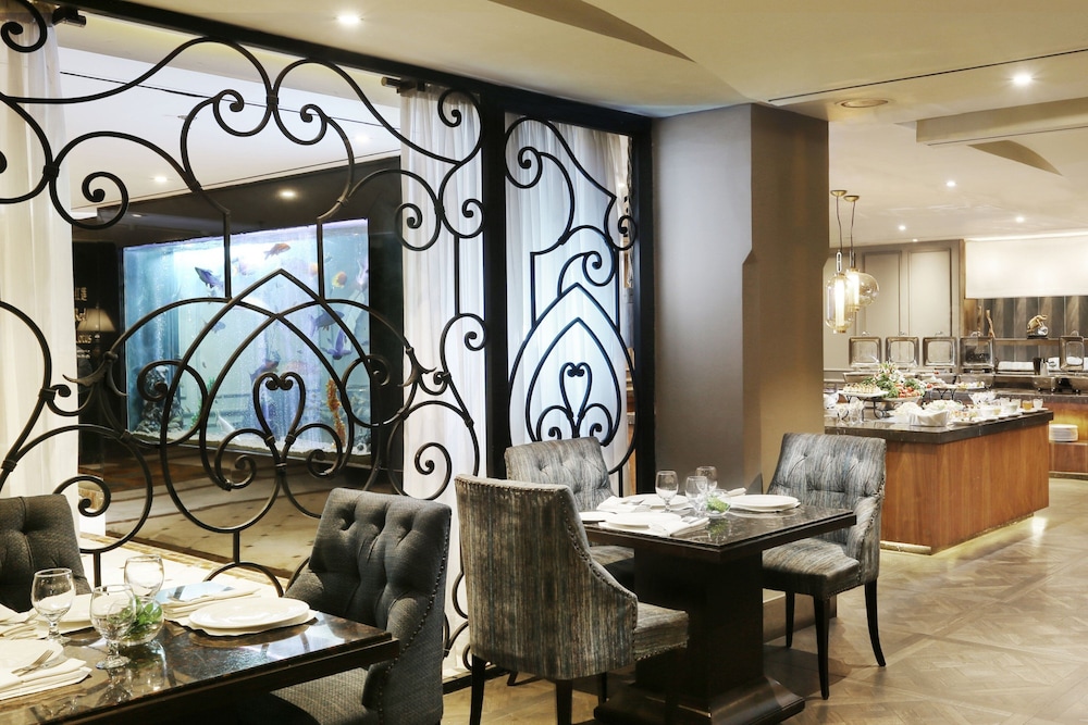 Four Points by Sheraton Lahore 53/64
