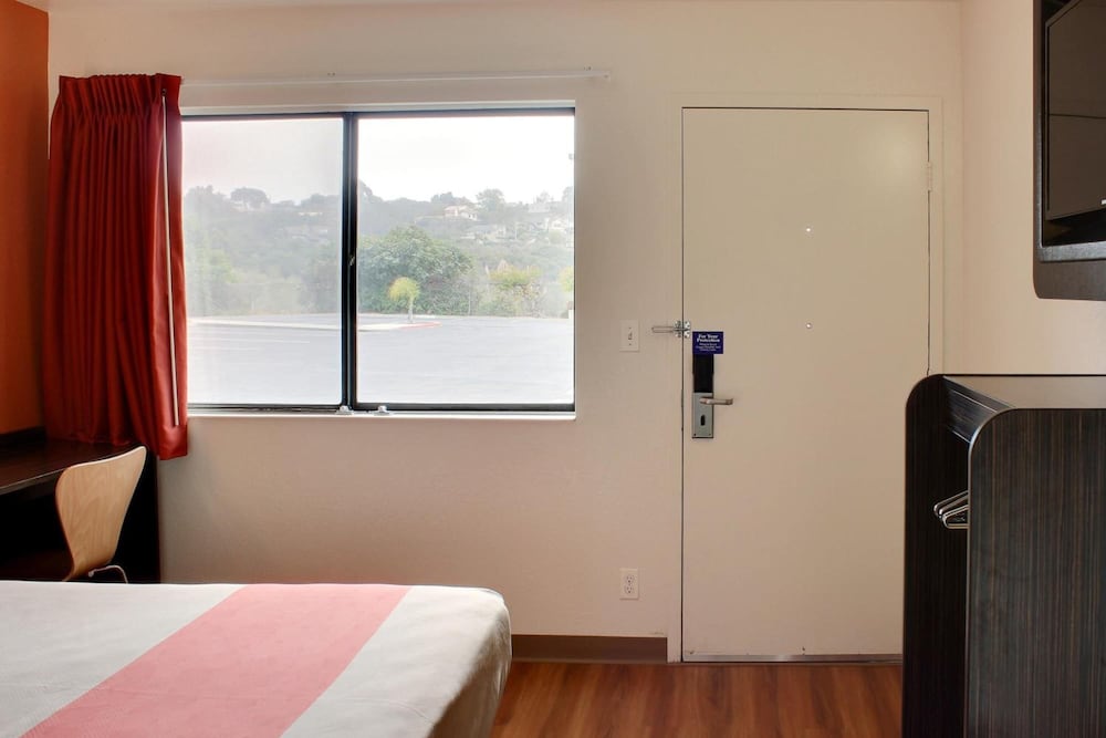Motel6 Pismo Beach, CA 40/61