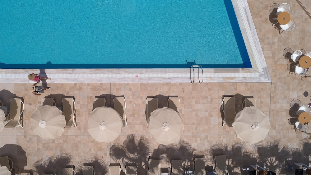 Angela Suites Boutique Hotel 38/61