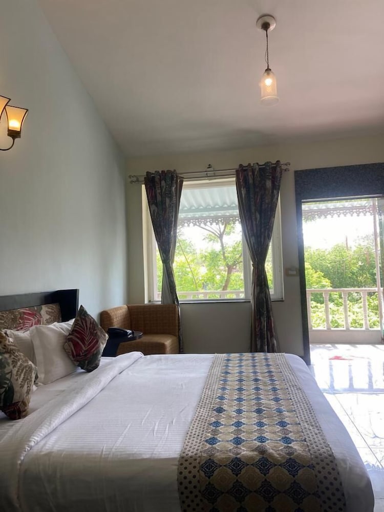 PREMIUM, VILLA, KING BED, ACCESSIBLE