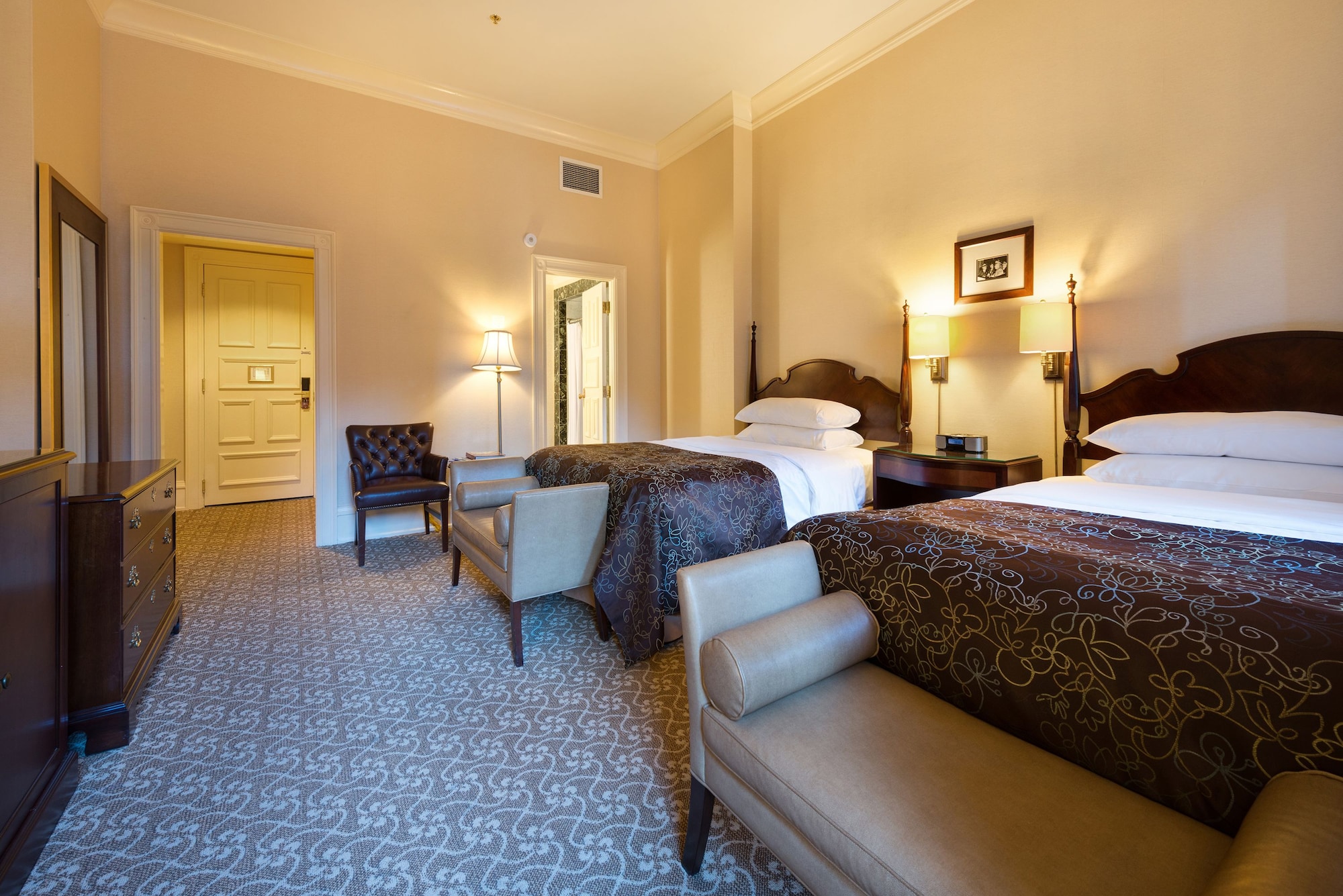 PFISTER, SUITE, DOUBLE BED