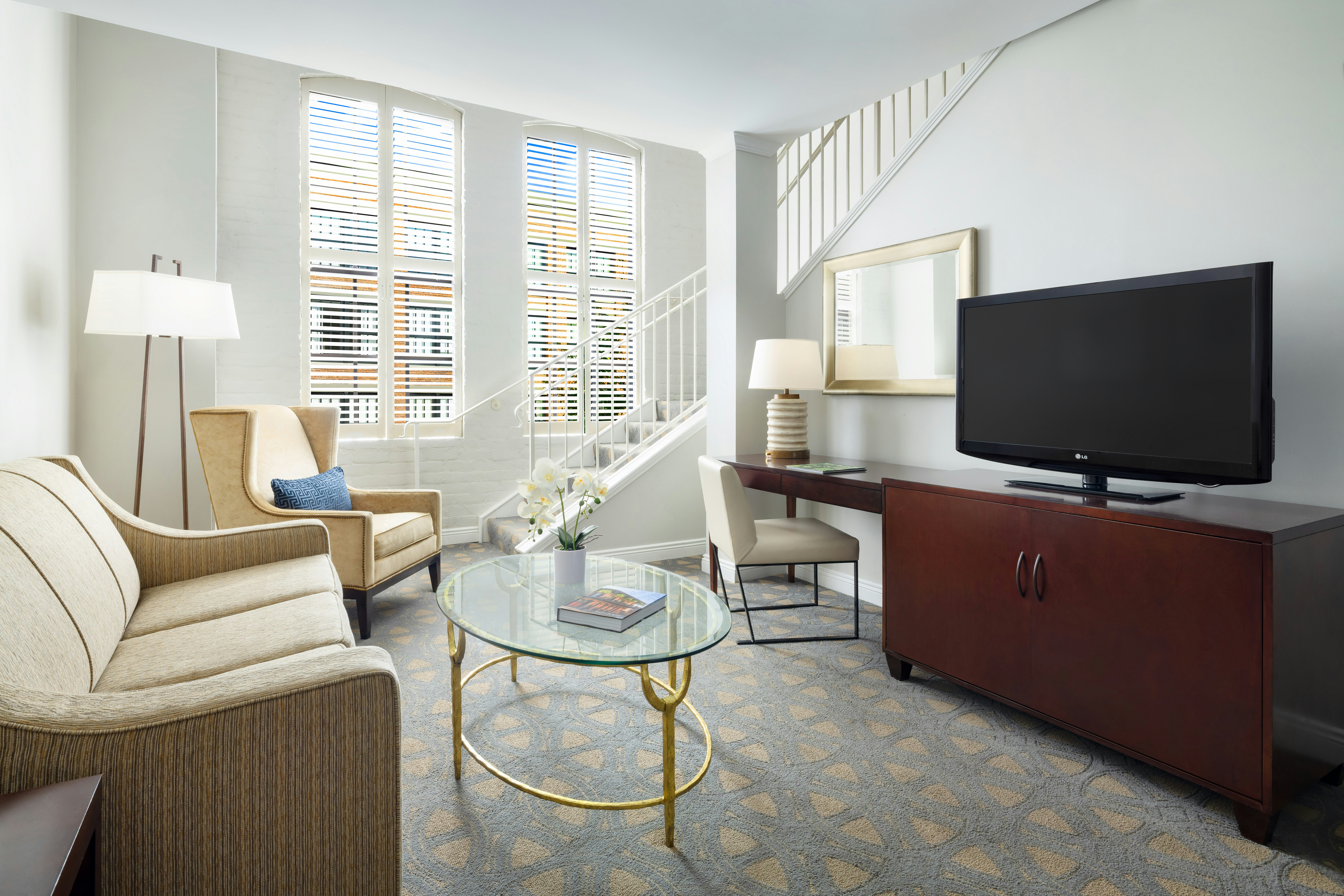 The Riverfront Hotel New Orleans 50/70