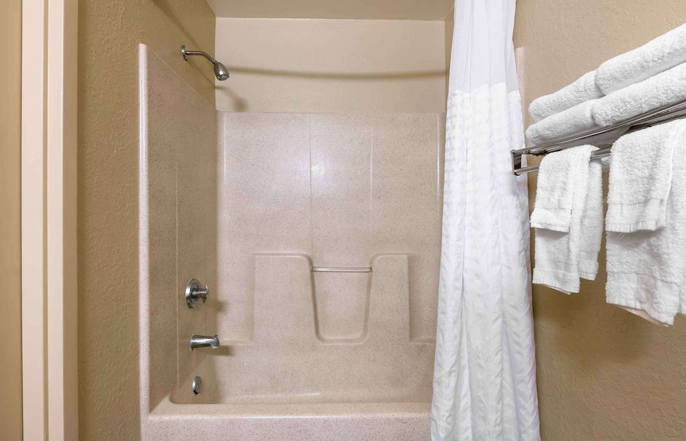 Extended Stay America Select Suites - Jacksonville - Lenoir Avenue East 57/57
