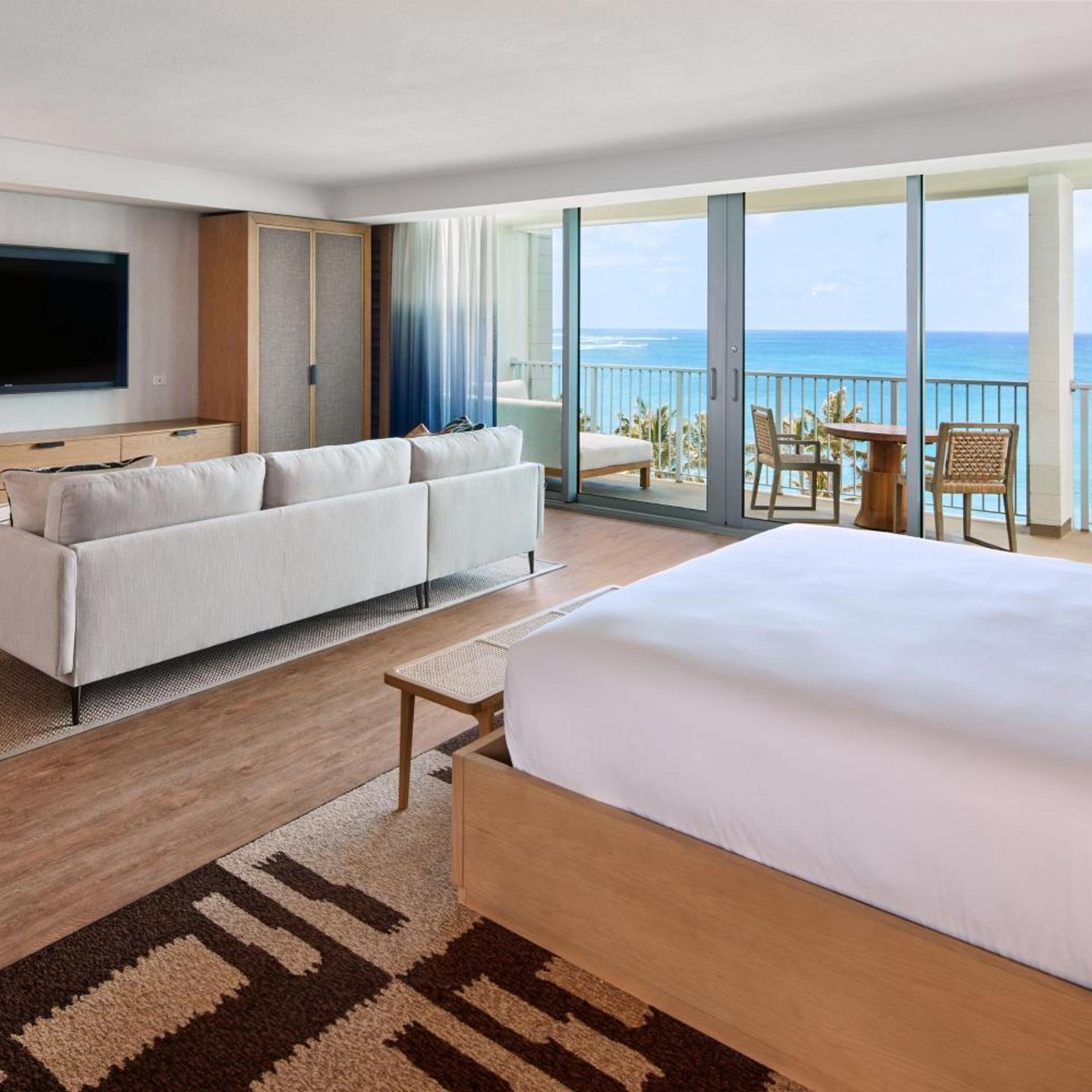 Suite, King Bed, Ocean Front, Sofa, Balcony