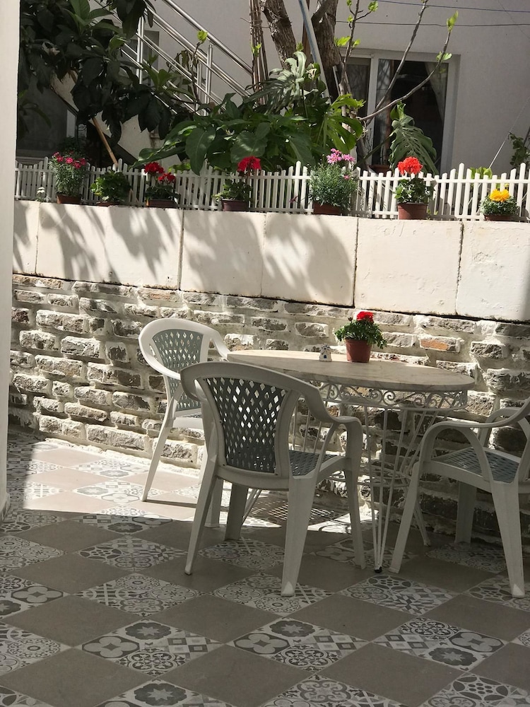 Halikarnas Pansiyon 45/49