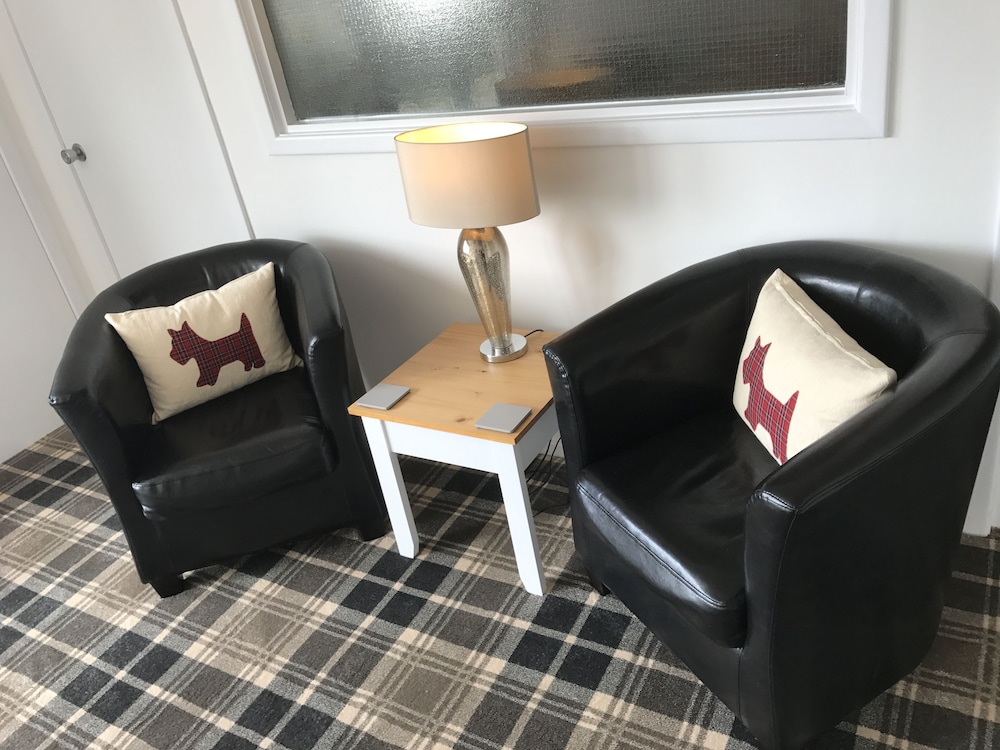 Loch Eyre House 30/50