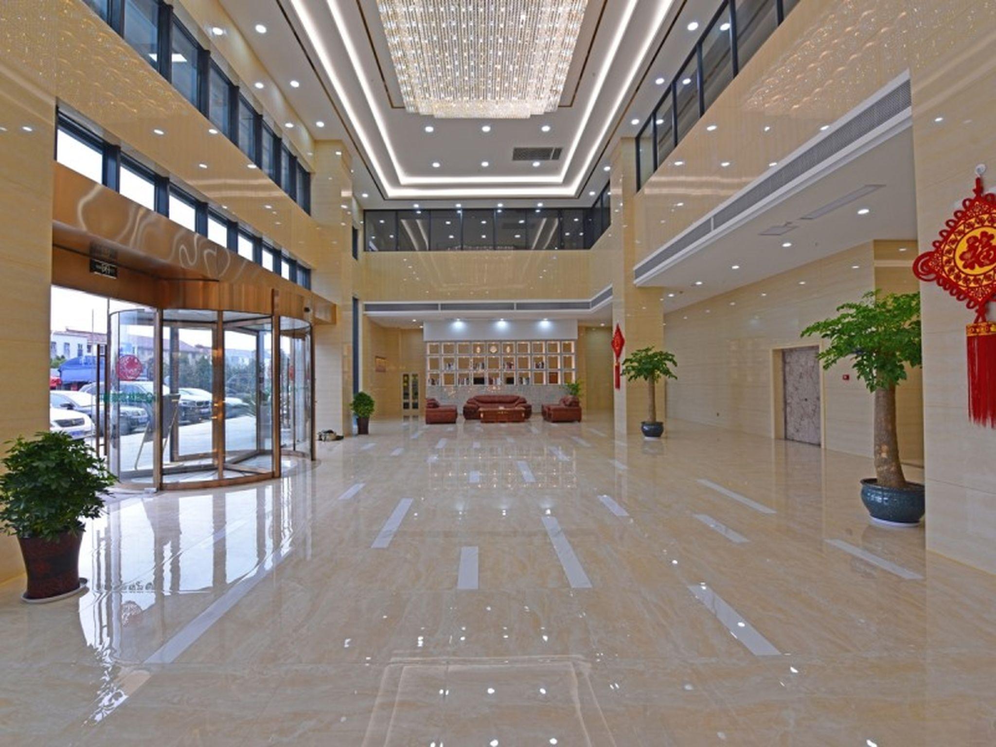 GreenTree Inn Jiaxing Tongxiang City Chongfu International Fur Center Business Hotel 8/39