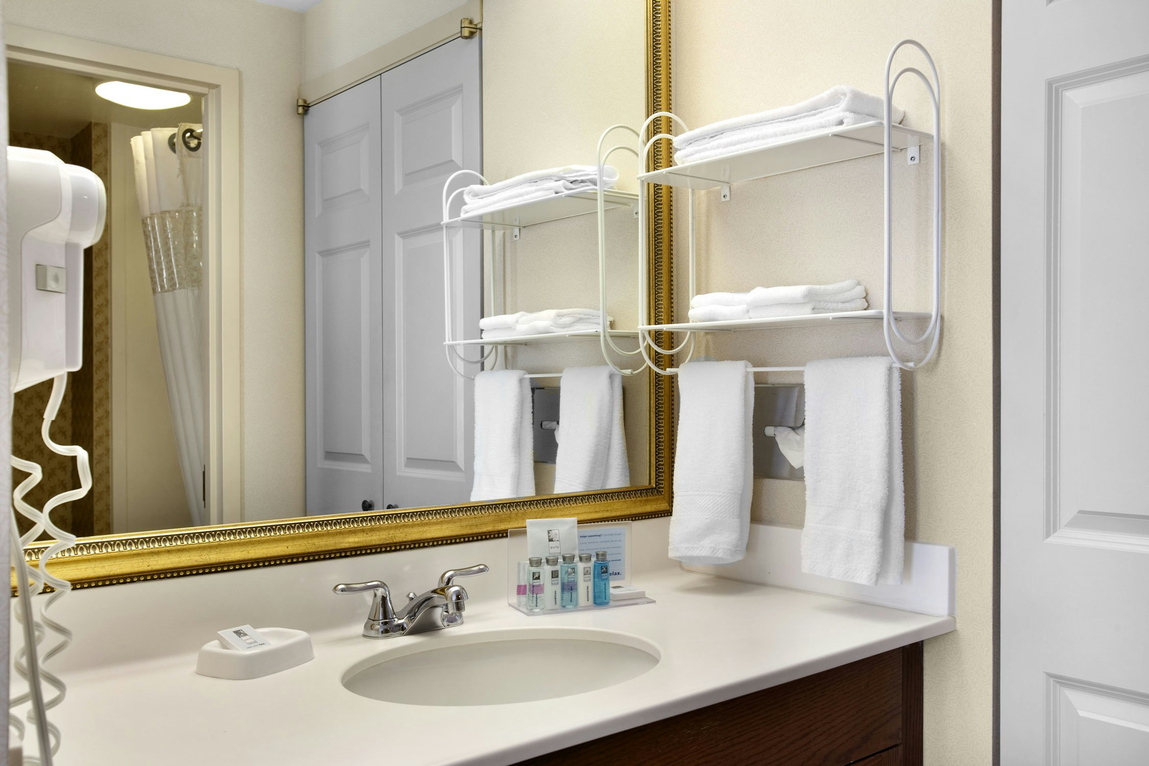 Hampton Inn Suites Providencew 41/42