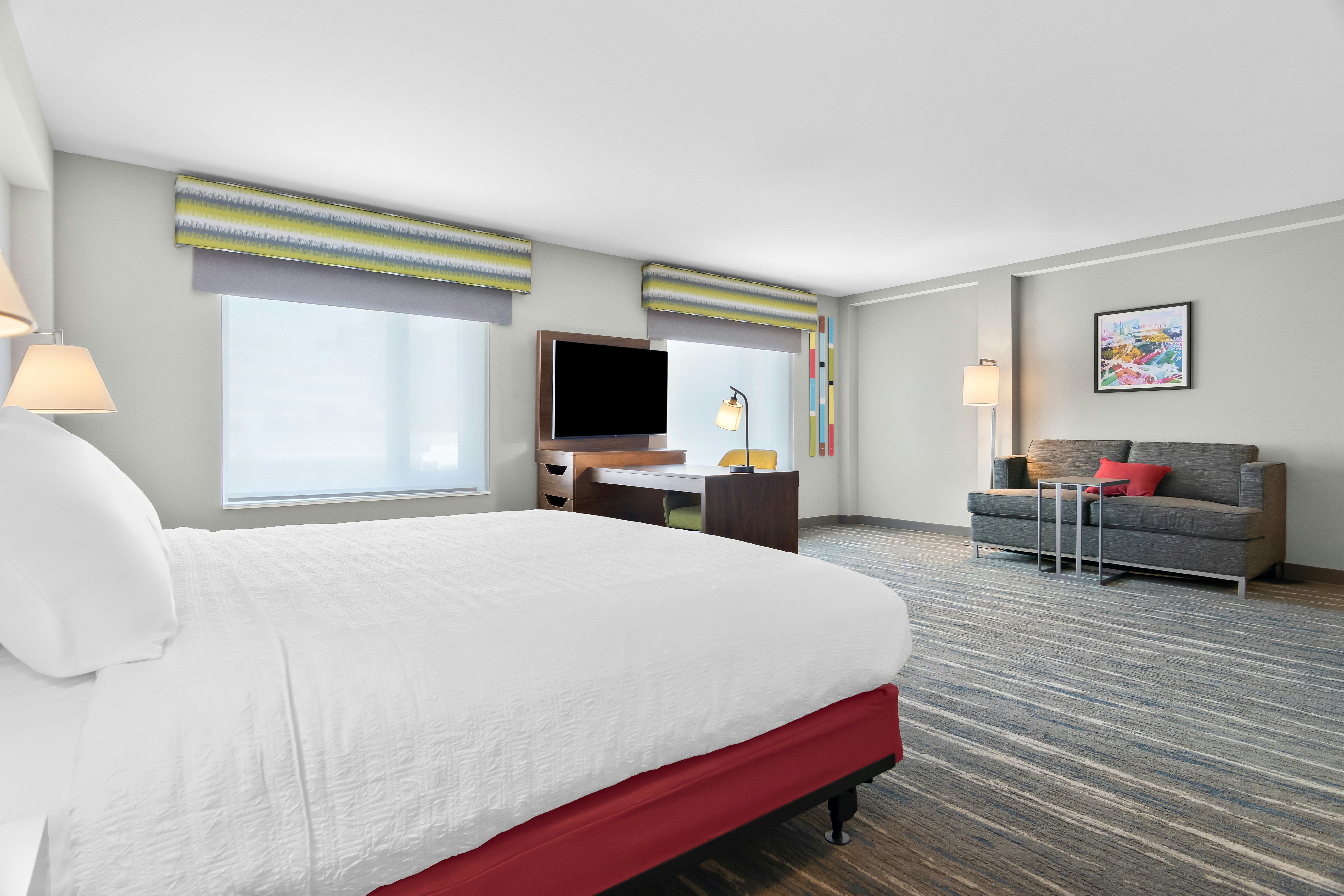 STUDIO, KING BED, ACCESSIBLE