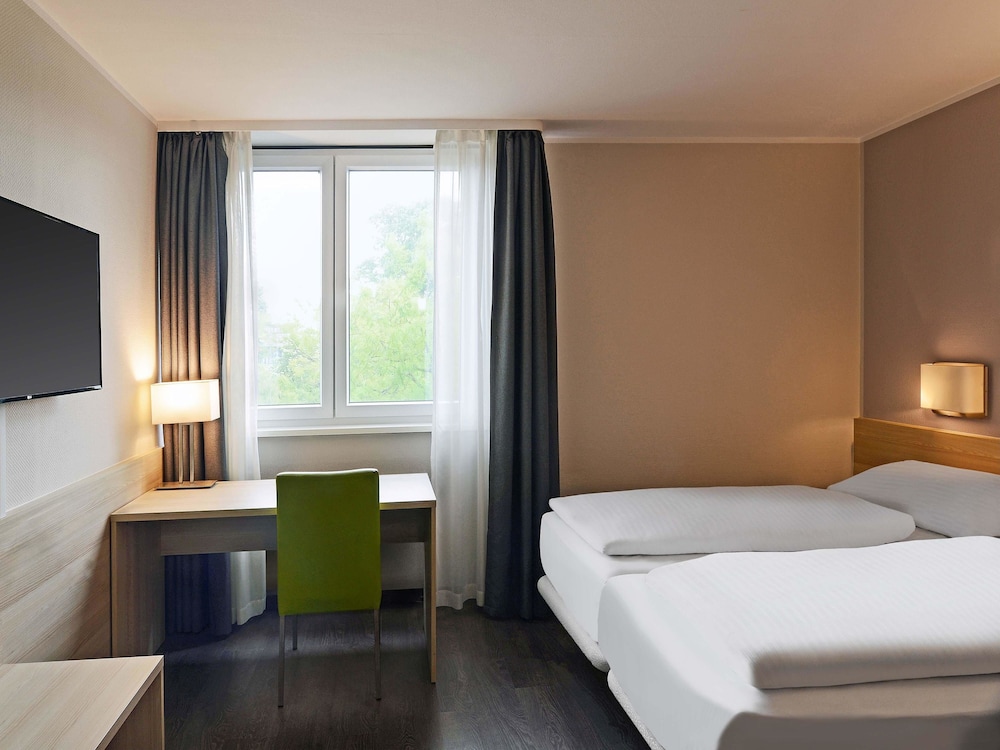 B&B HOTEL Krefeld-Sud 11/47