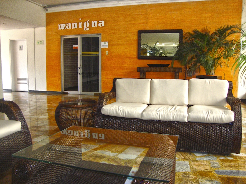 Hotel Del Llano 45/64