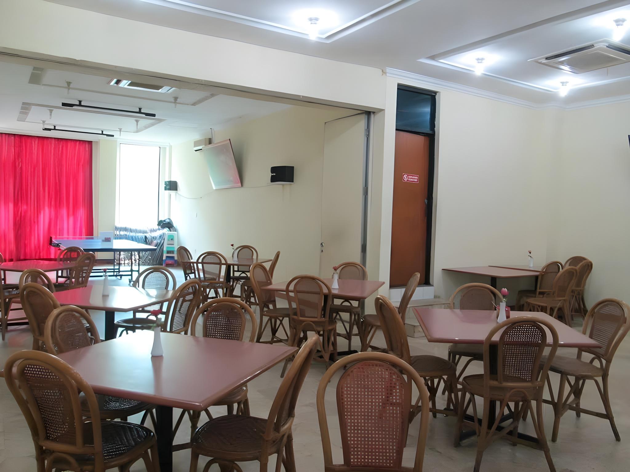 Hotel Lautze Indah 35/44