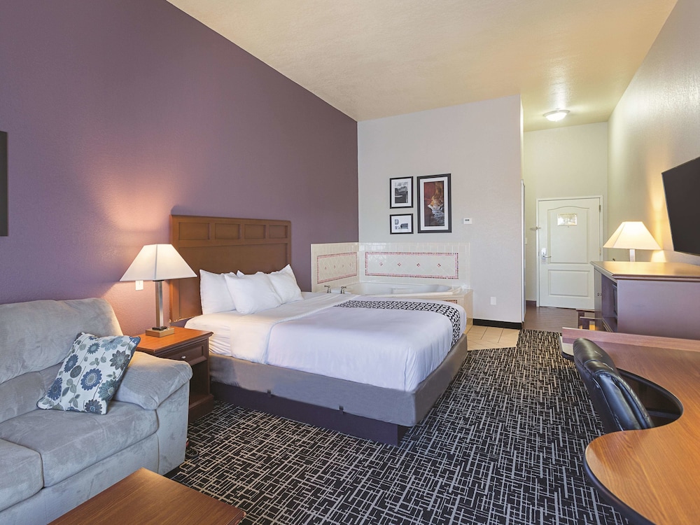 La Quinta Inn & Suites by Wyndham Bowling Green 20/51
