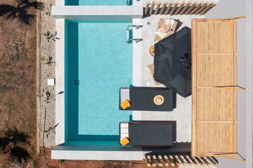 Eliros Mare Beachfront Poem Hotel 18/93