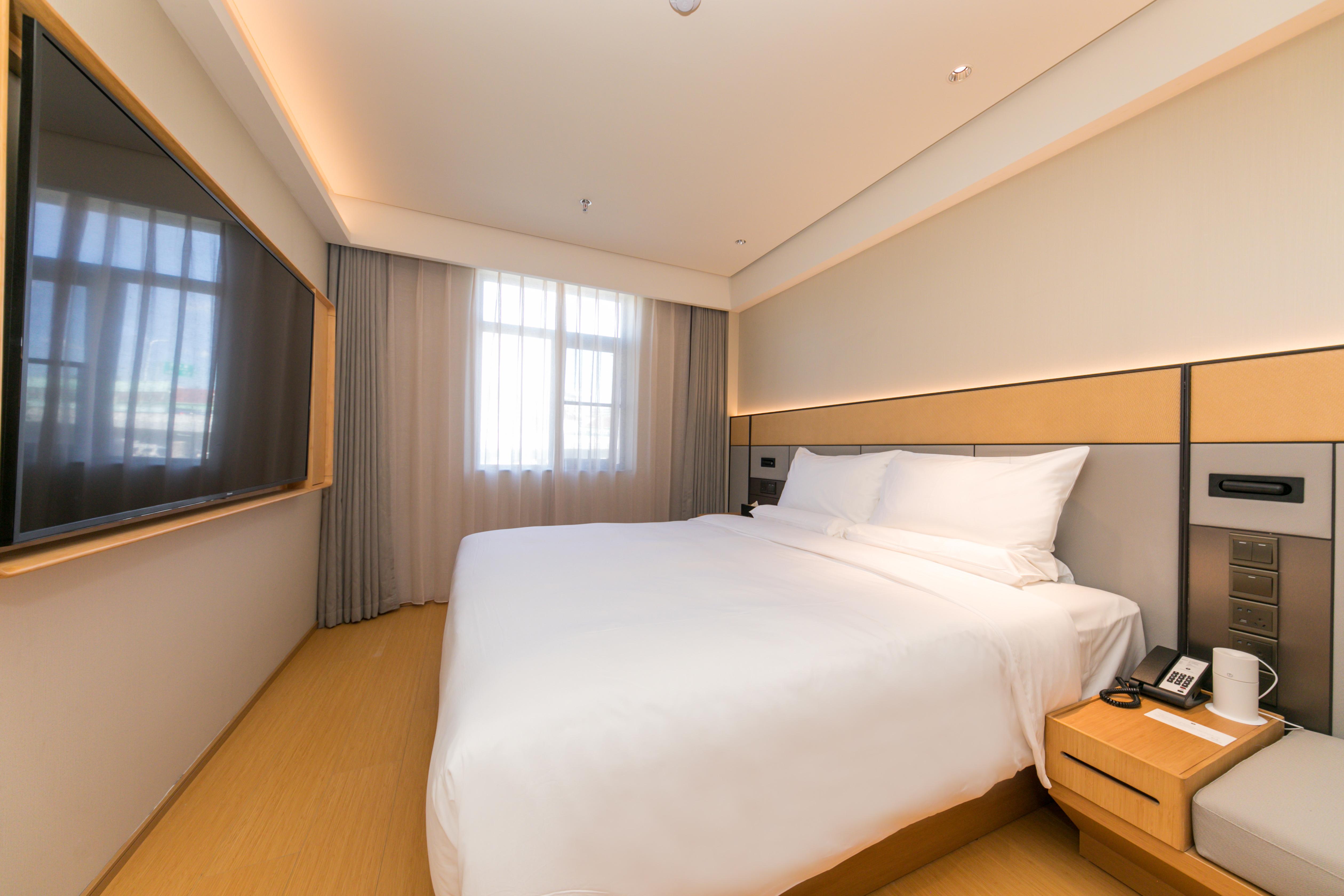 Ji Hotel (Shanghai Huangxing Road Metro Station) 13/40