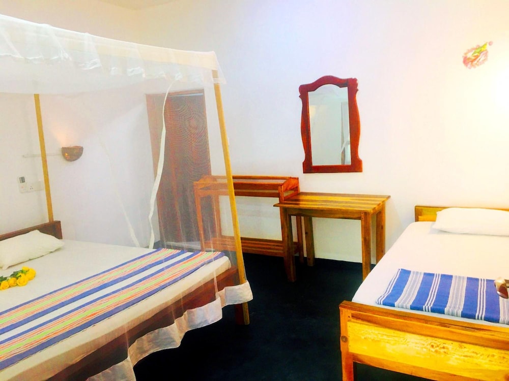 Beach Wave Hotel 13/43