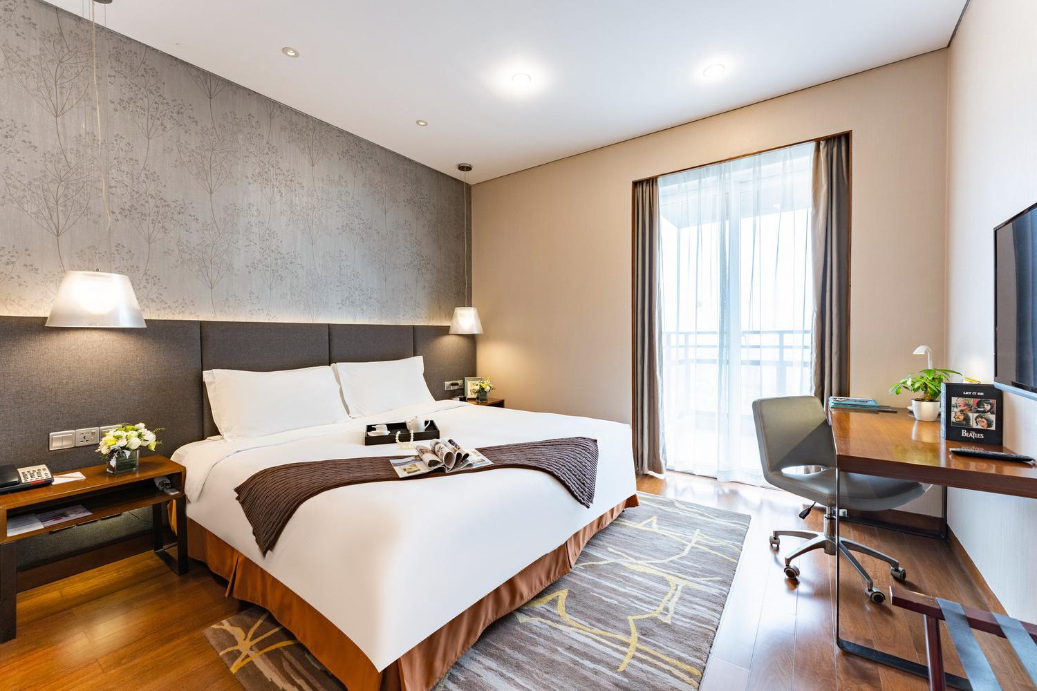 3 Bedrooms, Deluxe