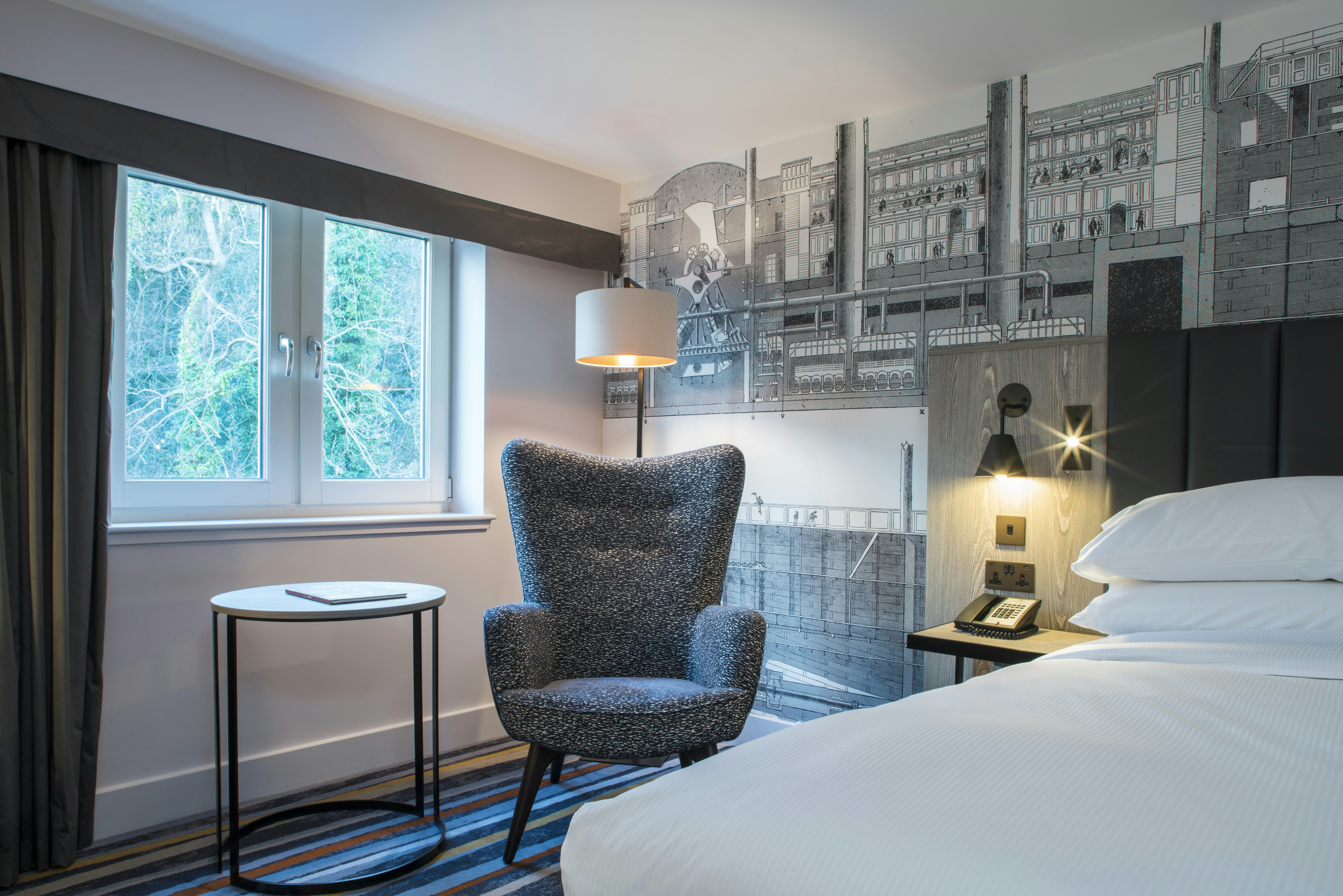 JUNIOR SUITE, KING BED
