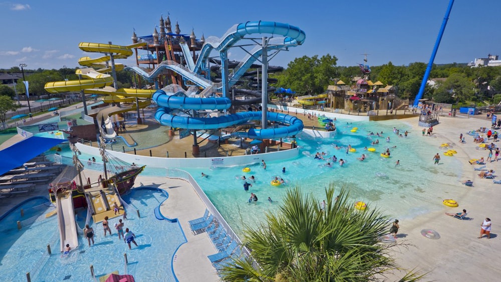Holiday Inn Express & Suites New Braunfels 9/64