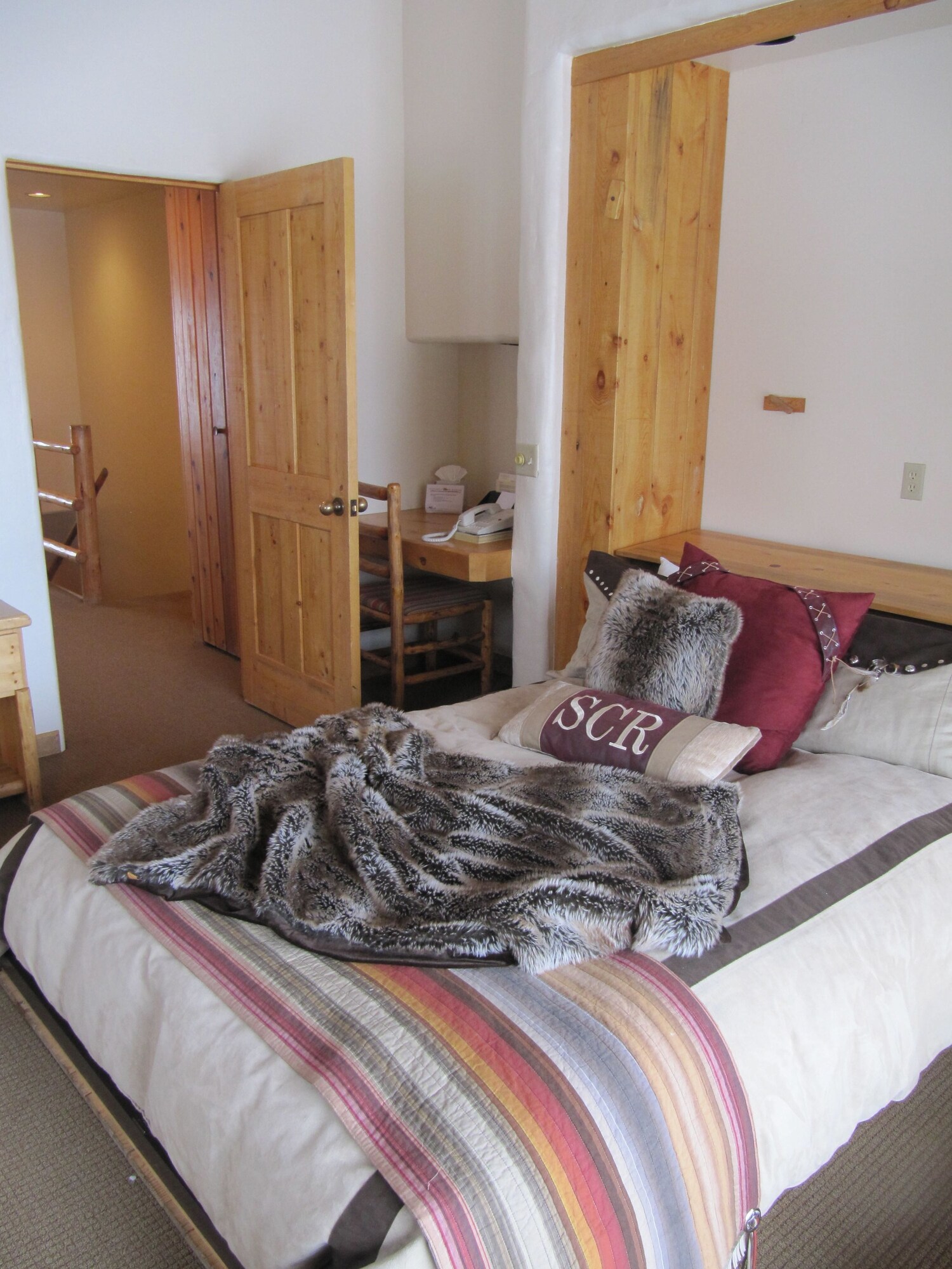 2 Bedrooms, Condo