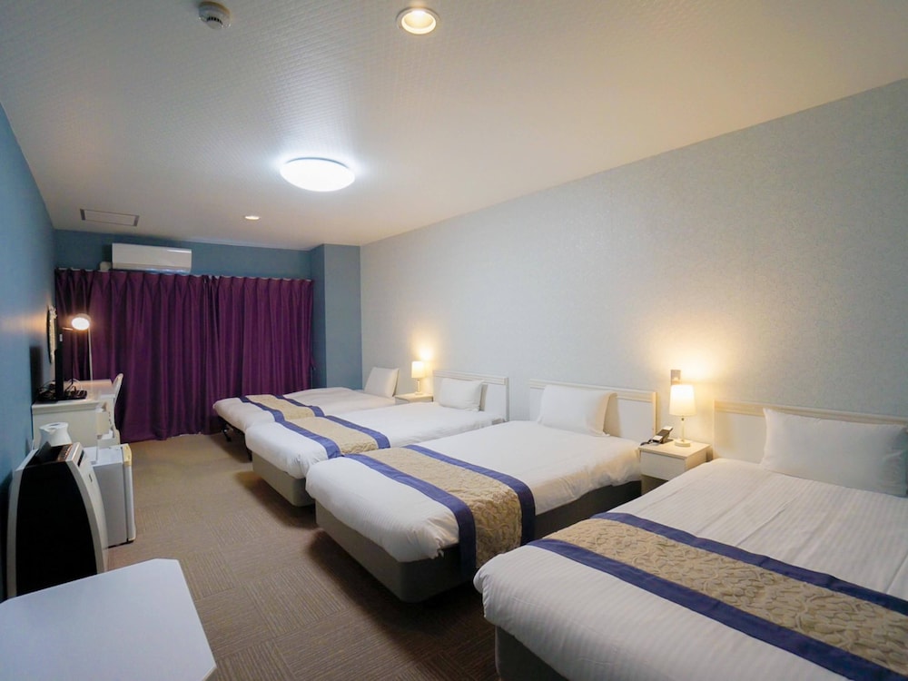 Room, Quadruple, 3 Beds, Sofa