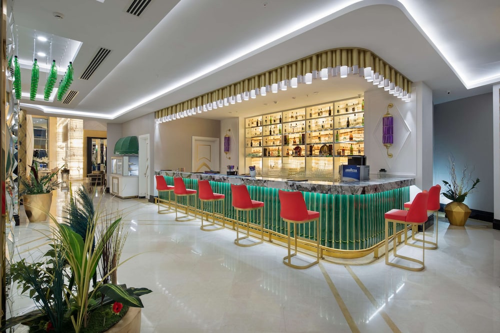 Granada Luxury Beach 8/50