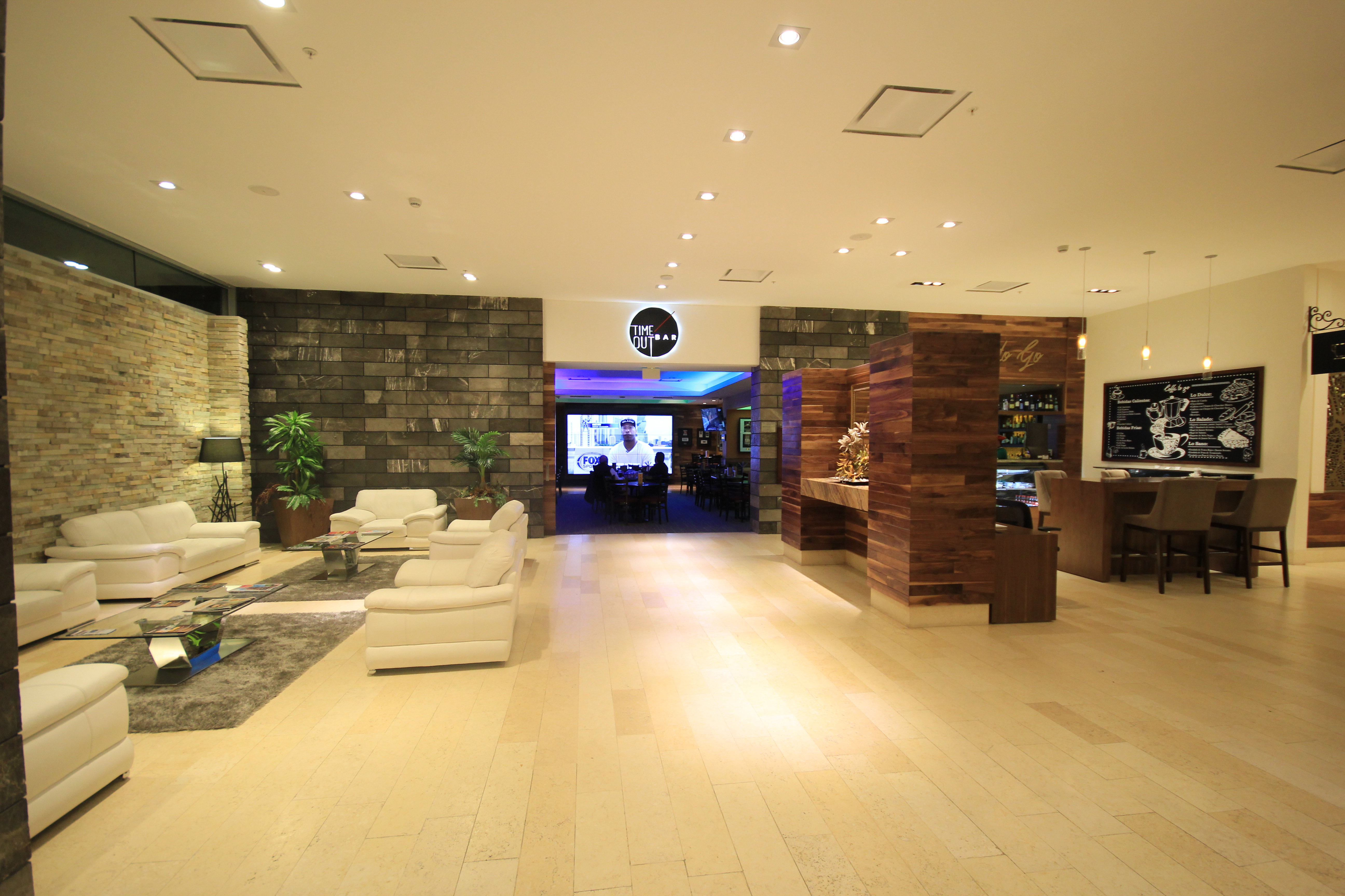 Holiday Inn & Suites Leon Plaza Mayor 7/50