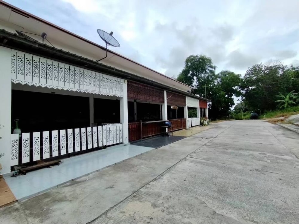 Baan Bua Talay 60/65