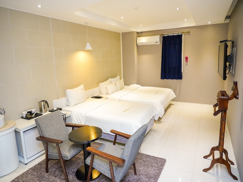 Hotel Almond Busan Station 13/47