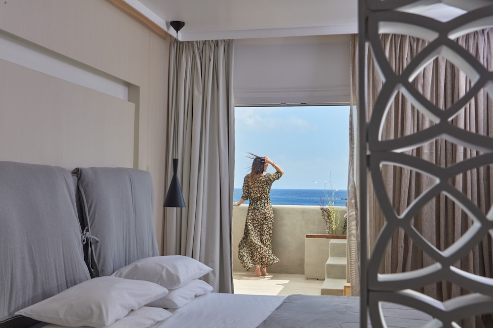 Kosmoplaz Beach Hotel 29/77