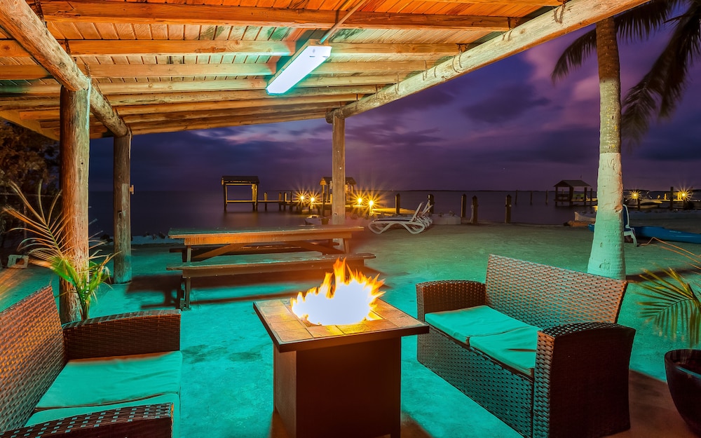 Drift Hotel 44/64