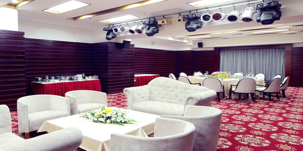 Sunflower Hotel Residence 34/57