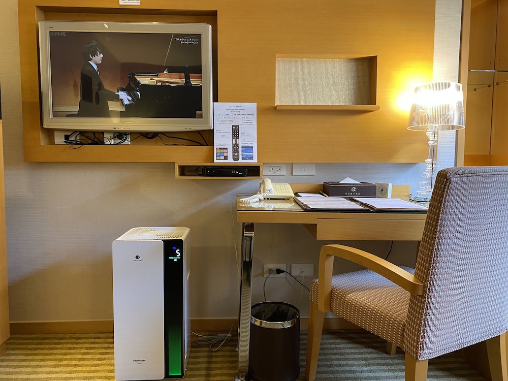 Tokyo International Hotel 55/58