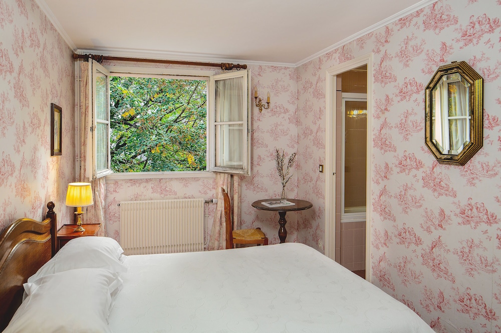 Hotel des Grandes Ecoles 17/49