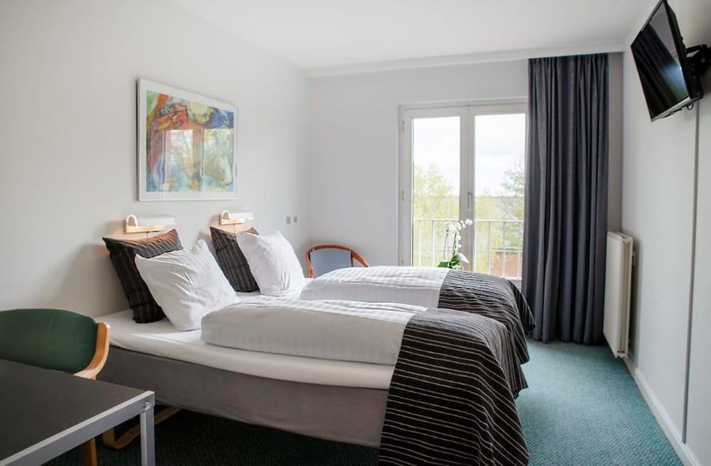 Ostergaards Hotel 20/75