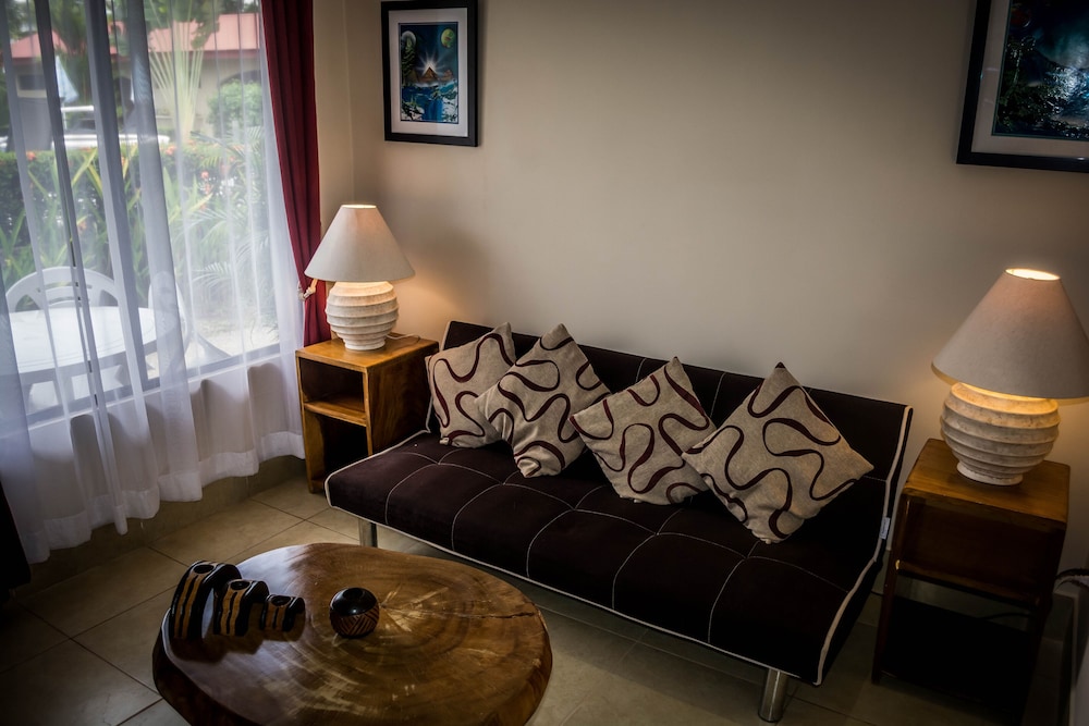 Hotel Villa Creole 42/54