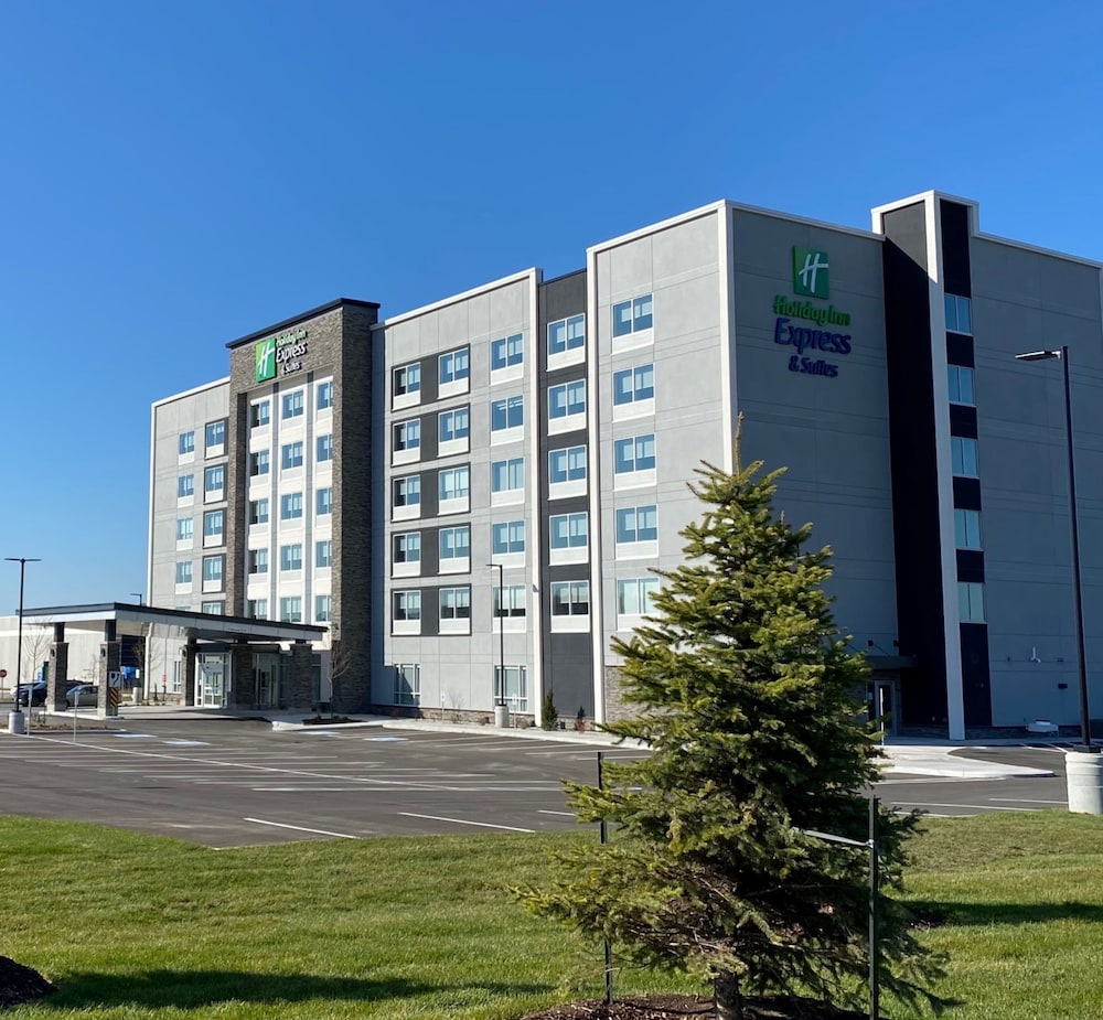 Holiday Inn Express Suites Aurora 1/77